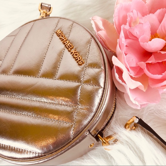 Michael Kors Vivianne Metallic Canteen Crossbody Bag - Picture 5 of 8